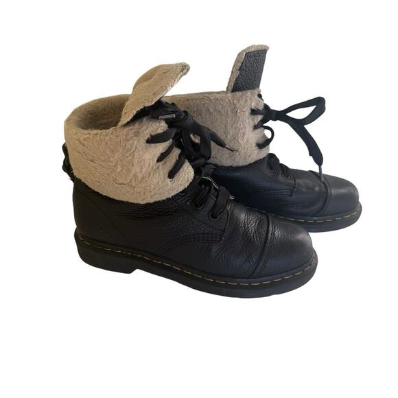 Dr. Martens Aimilita FL Women’s Size 9 US 7 UK Faux Fur Lined Black Leather Boot - Picture 1 of 7